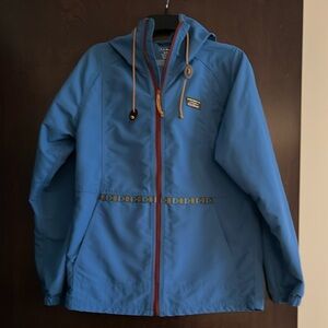 Mens Size Small L.L. Bean Blue Hooded Jacket with Red Accents
